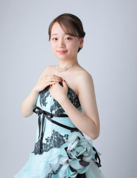 平出 紗也子（ひらいで さやこ・ソプラノ）